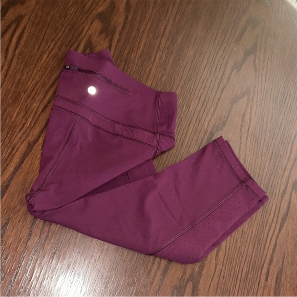 Lululemon Athletica Leggings - Picture 2 of 5